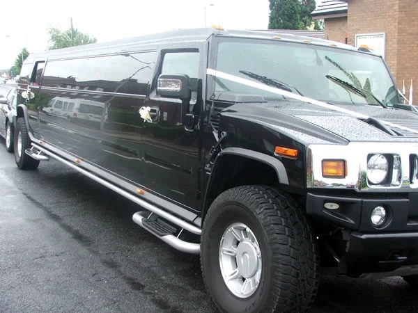 Choose Excellence in Wedding Limo Service from Trusted Providers