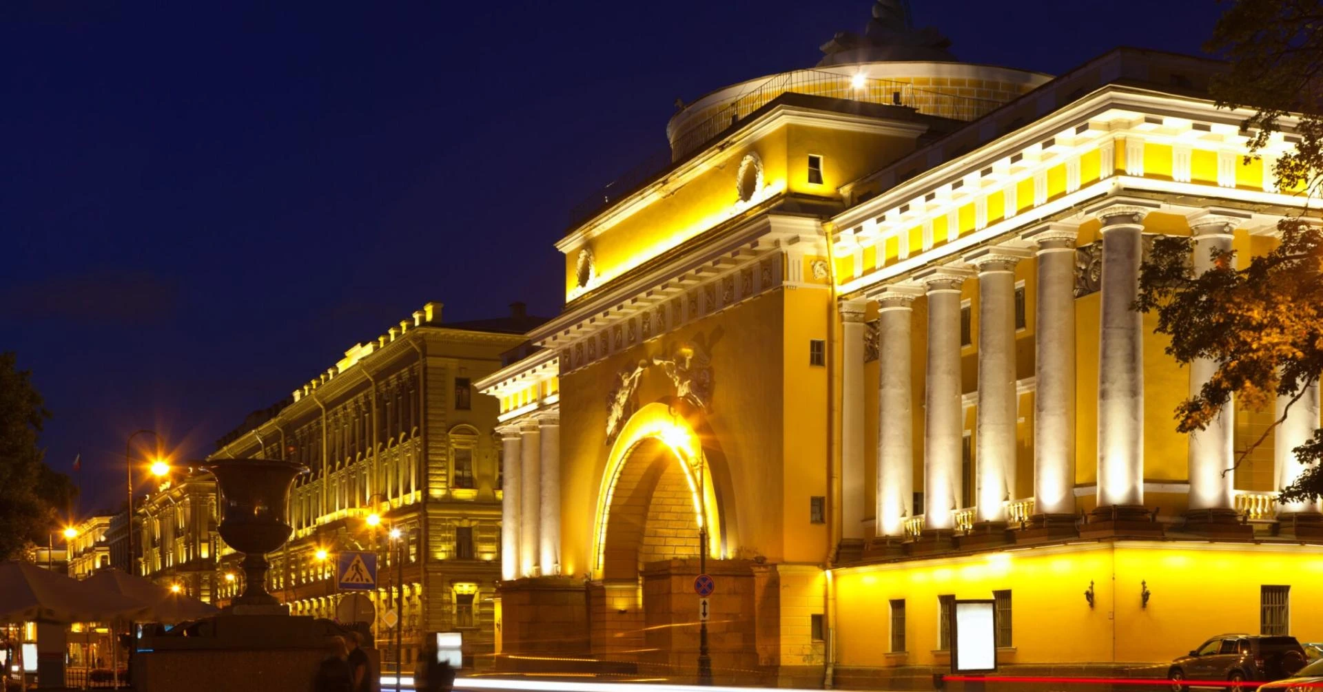 The Power of Architectural Lighting in Modern Building Design