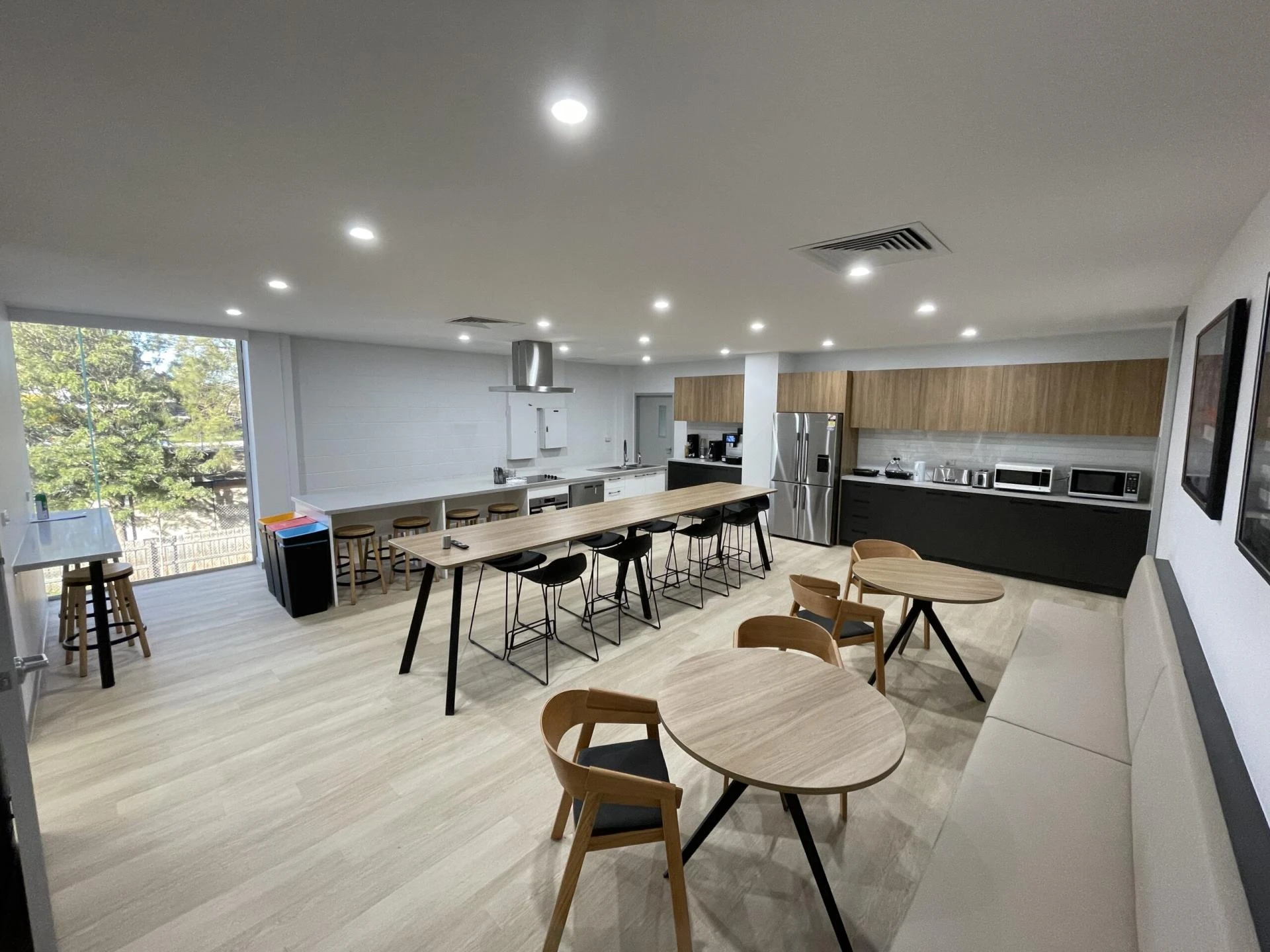 The Science of Finish: How to Specify Architectural Coatings for High-Traffic Beauty