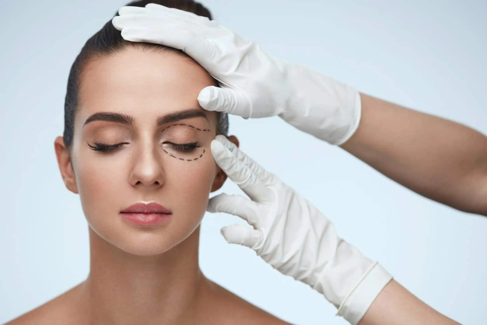 Say Goodbye to Under-Eye Puffiness: Eye Bags Removal in Islamabad