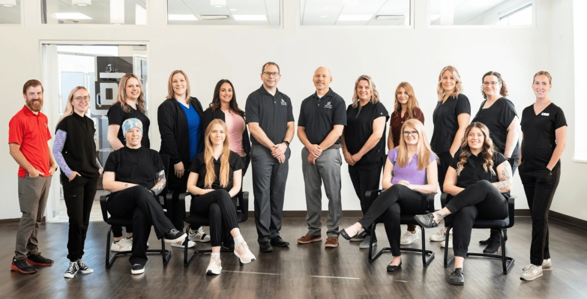 Looking to Visit a Dental Implant Clinic? Learn These Things First