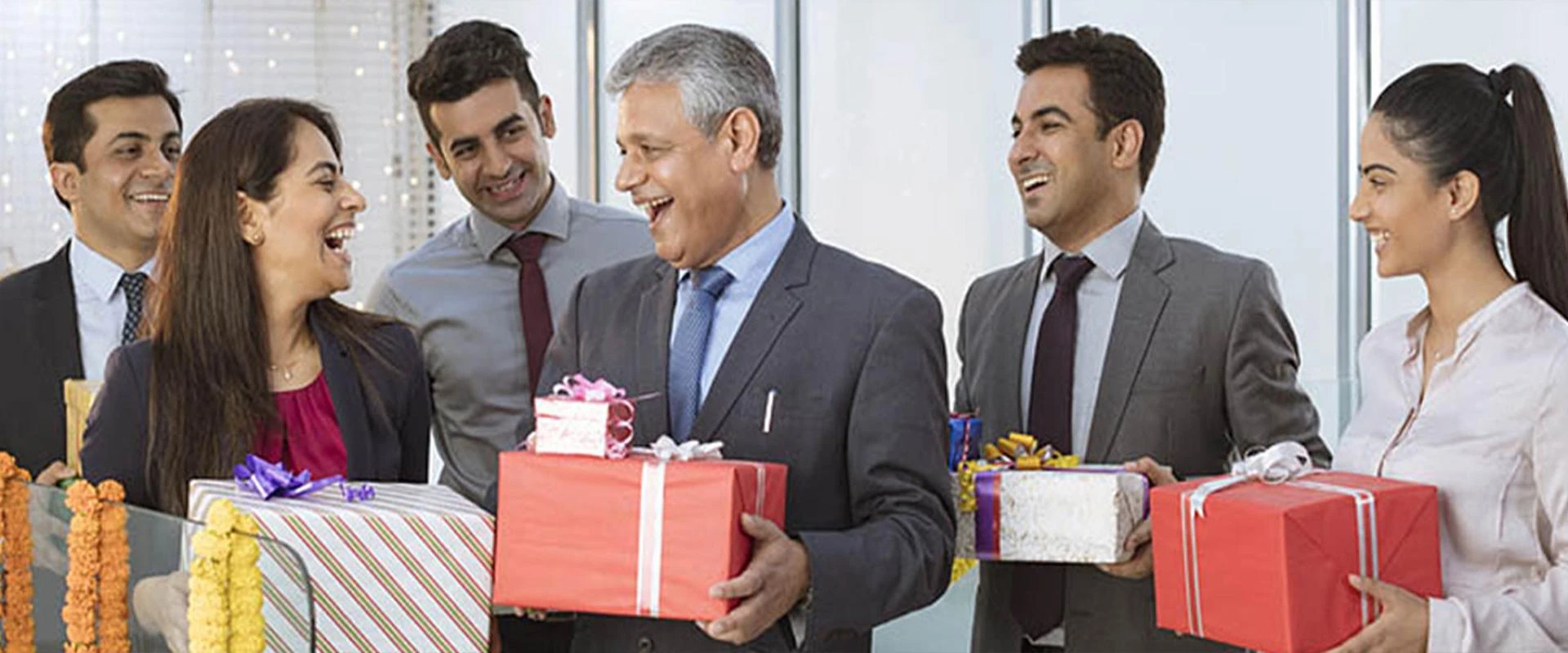 Premium Employees Gift Strategies for Corporate Growth & Retention