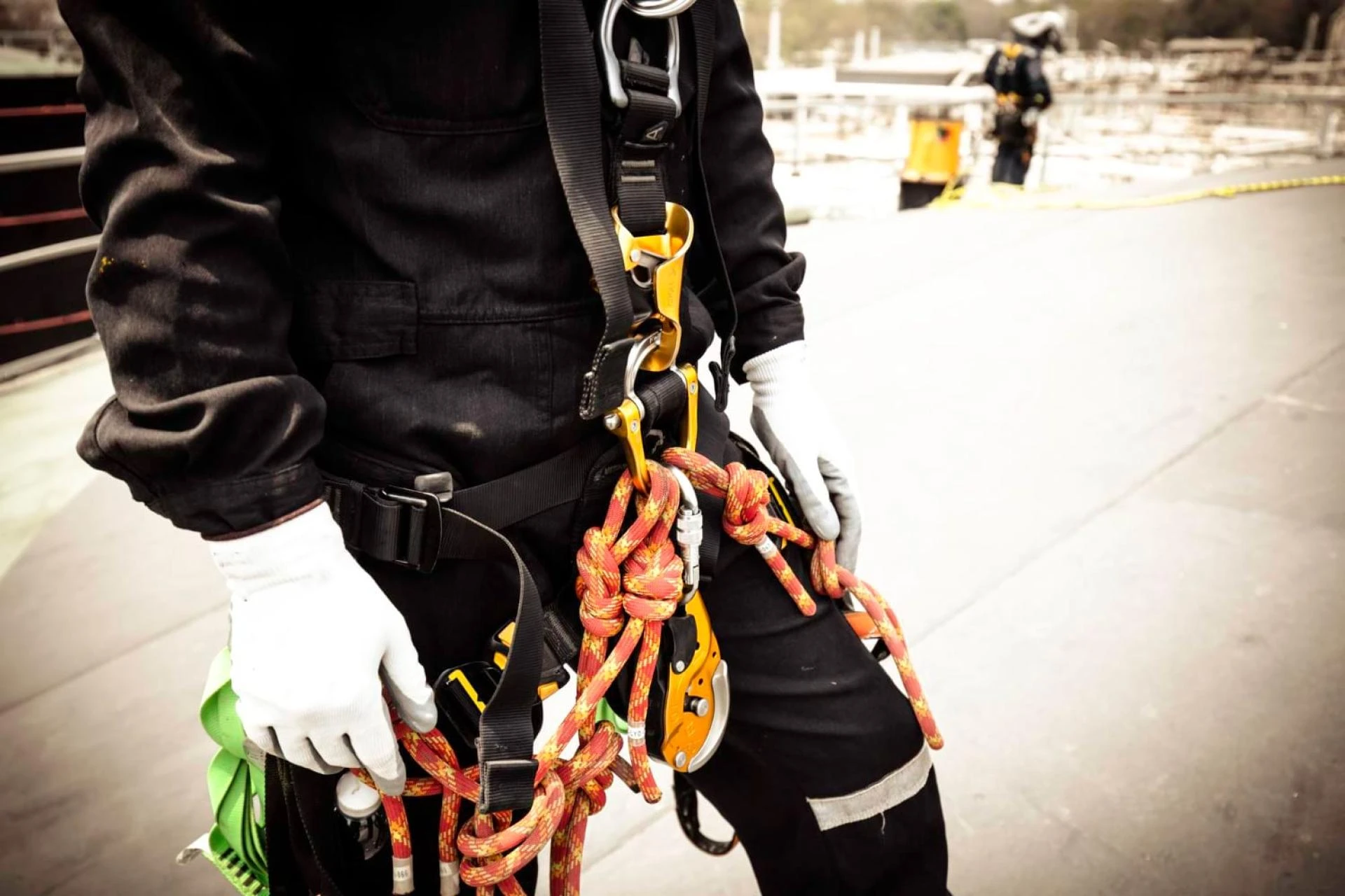 Full Body Harnesses & Protective Clothing: Features, Benefits, and fall protection harnesses