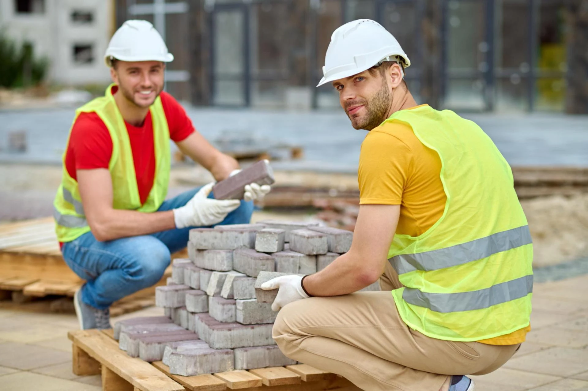 How Concrete Contractor Services Improve Outdoor Living Spaces