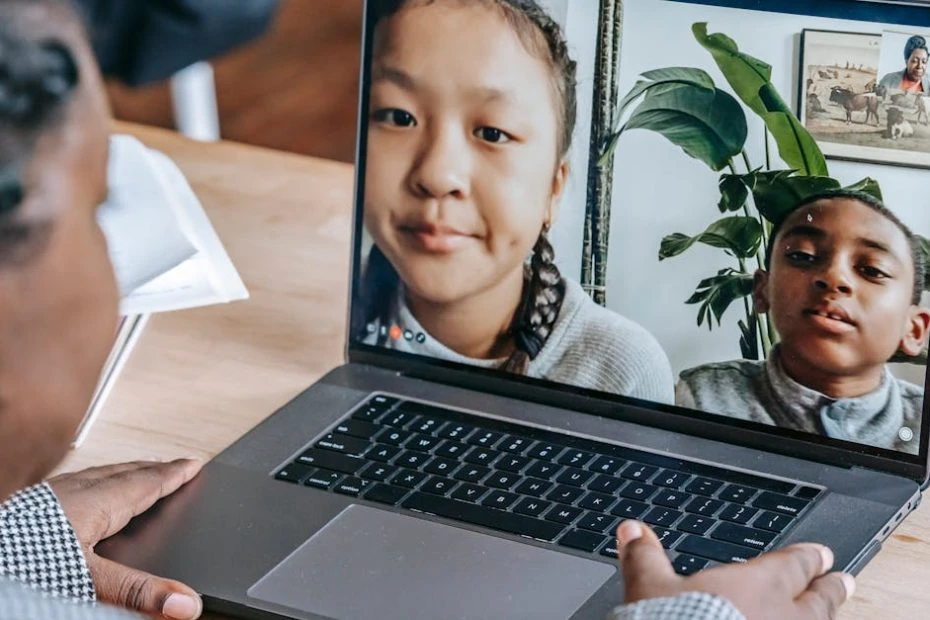 Online Schooling in South Africa: How It Works and Who It’s For