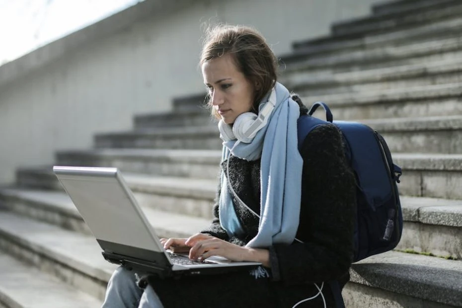 How To Choose The Right Online School For Your Child