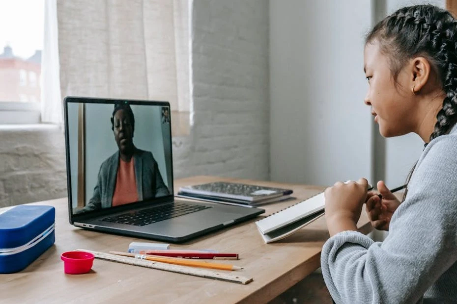 How Online High School in South Africa Is Changing the Way Teens Learn