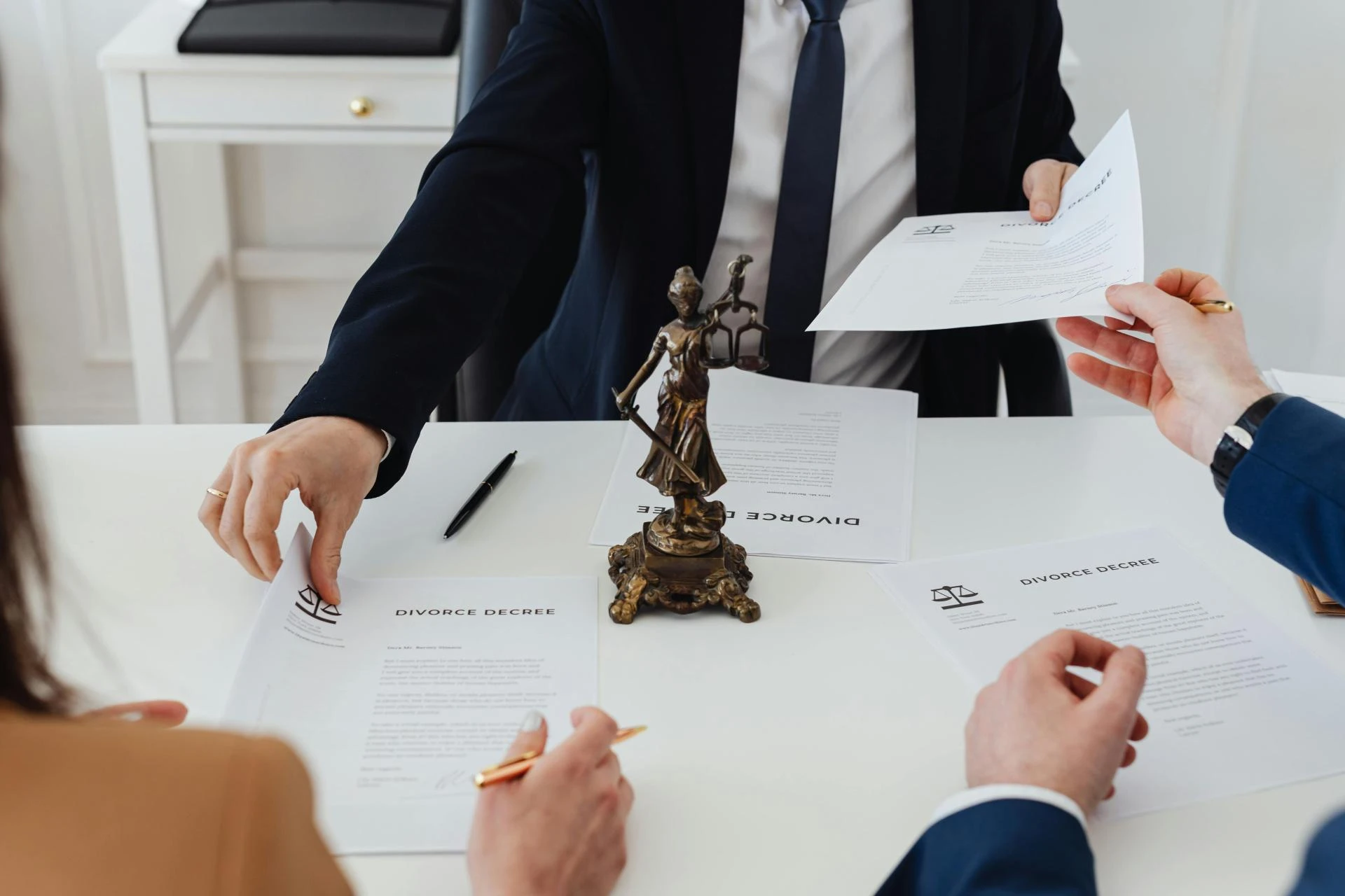 Litigation Lawyer in Brampton: What You Should Know Before Taking Legal Action