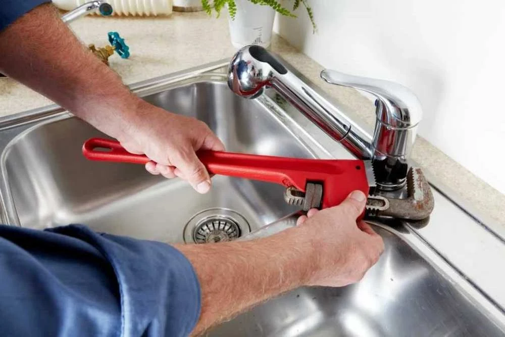 Need an Emergency Plumber Coomera? Here’s What to Expect