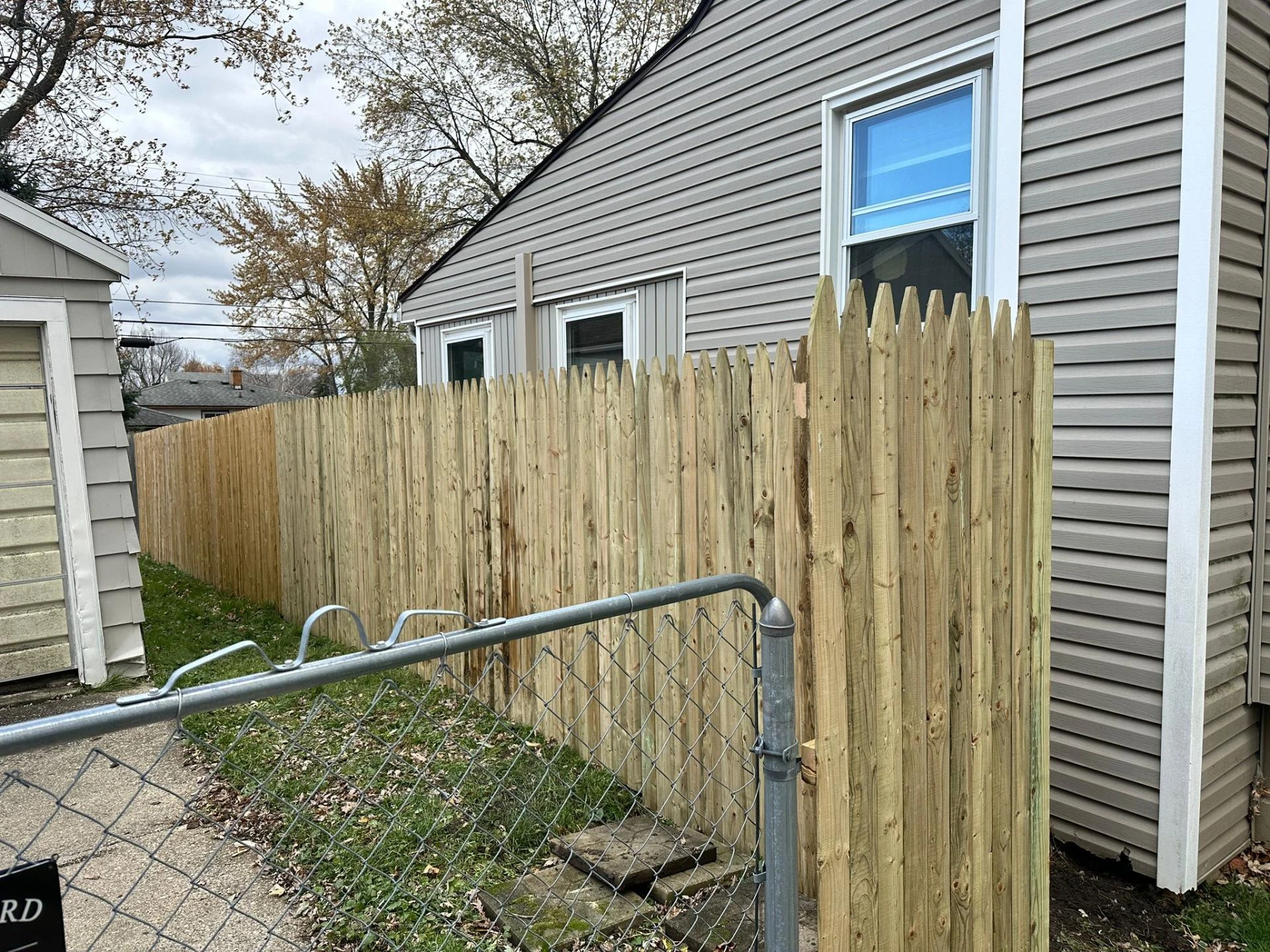 Reliable Fence Installation Rochester for Long-Lasting Security