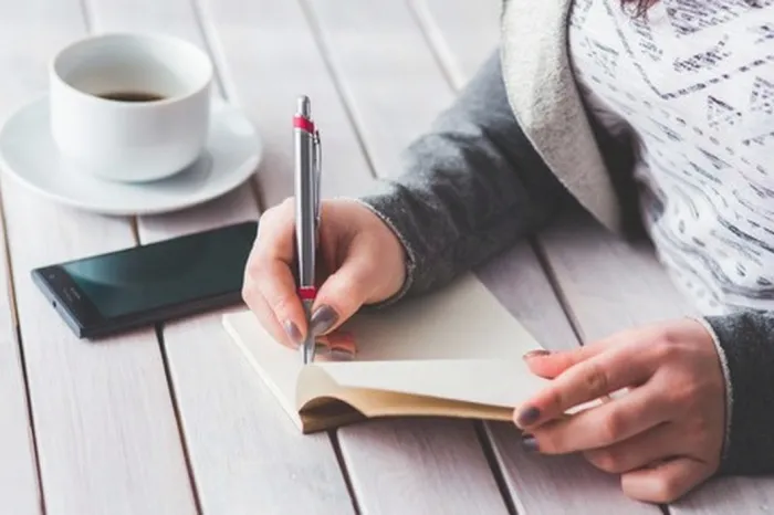 Should Haiku Poems Have Titles? Expert Insights