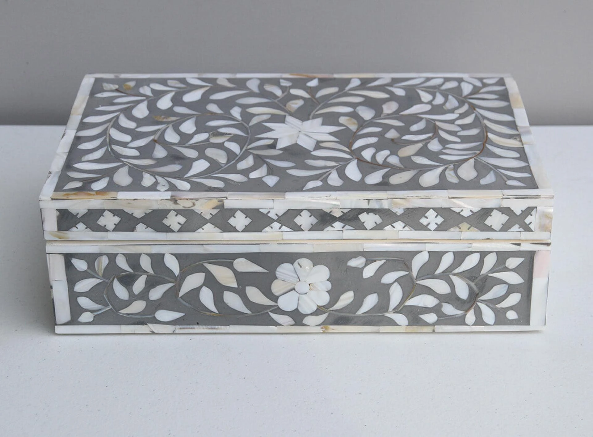 What to Know Before Buying Mother of Pearl Inlay Boxes for Your Home?