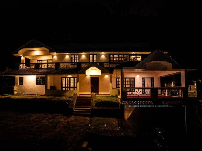 Experience a Romantic Getaway at Peak Point Ooty: The Best Hotels in Ooty for Couples