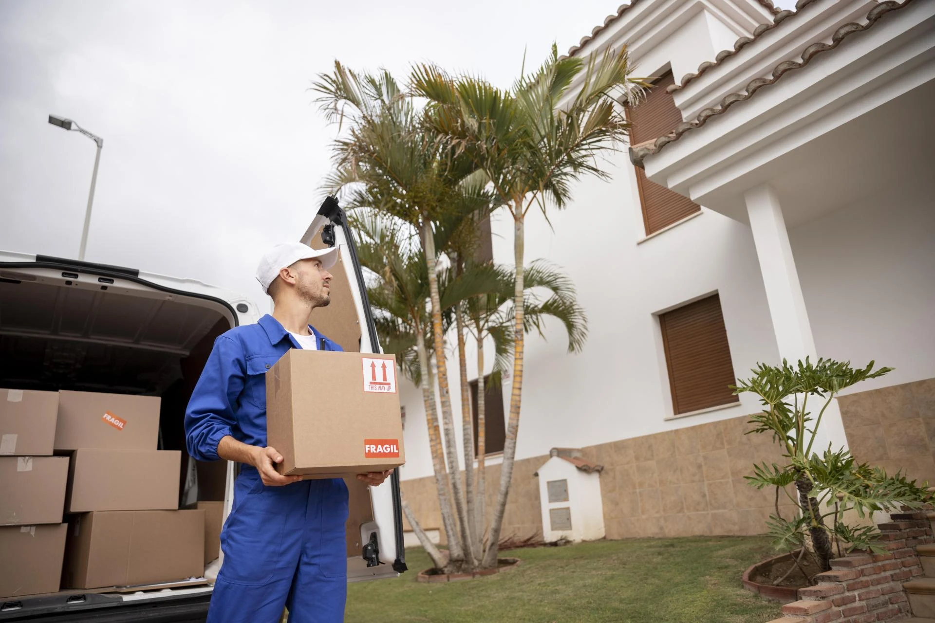 What to Expect When Working with Moving Companies West Oakville