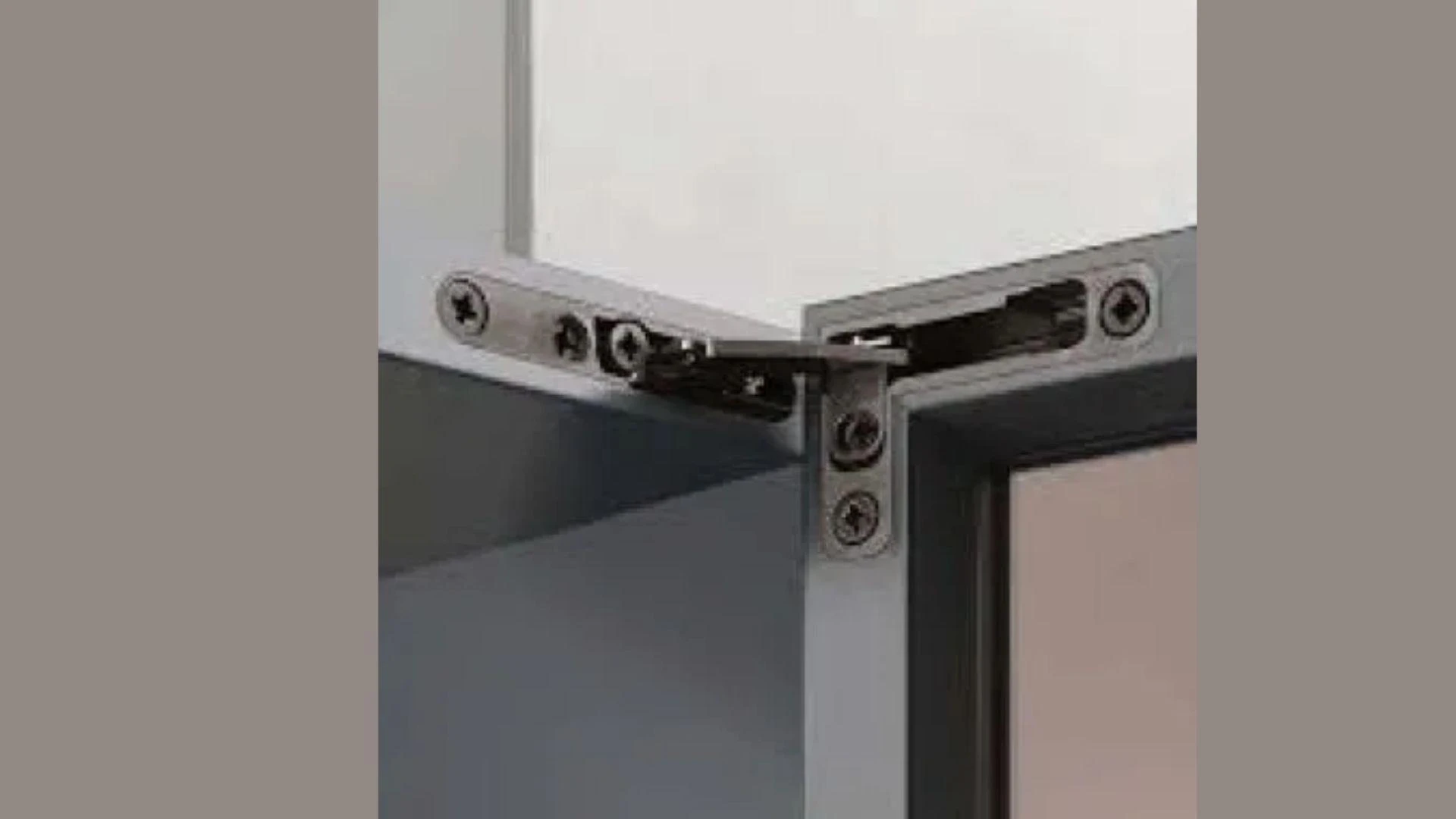 Complete Guide to Bifold Fitting for Modern Spaces