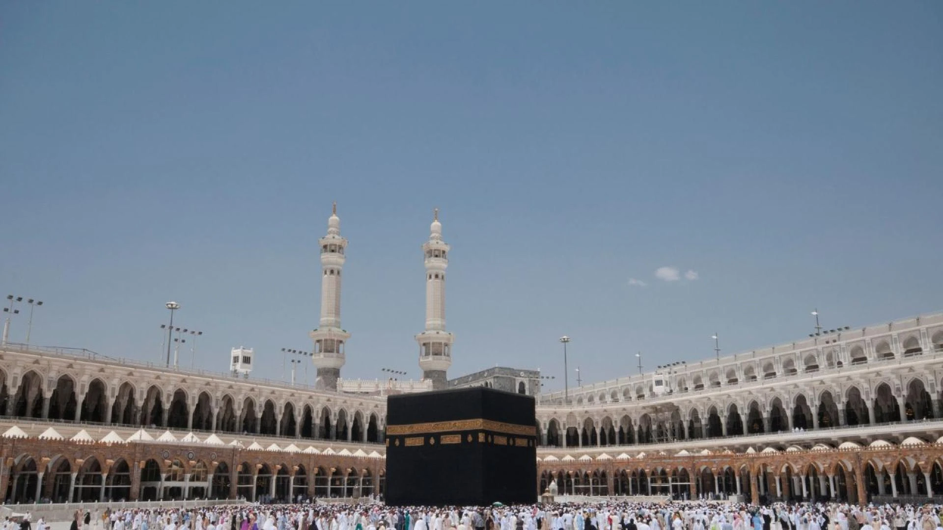 9 Smart Ways to Find Cheap Umrah Packages from USA | Book Now