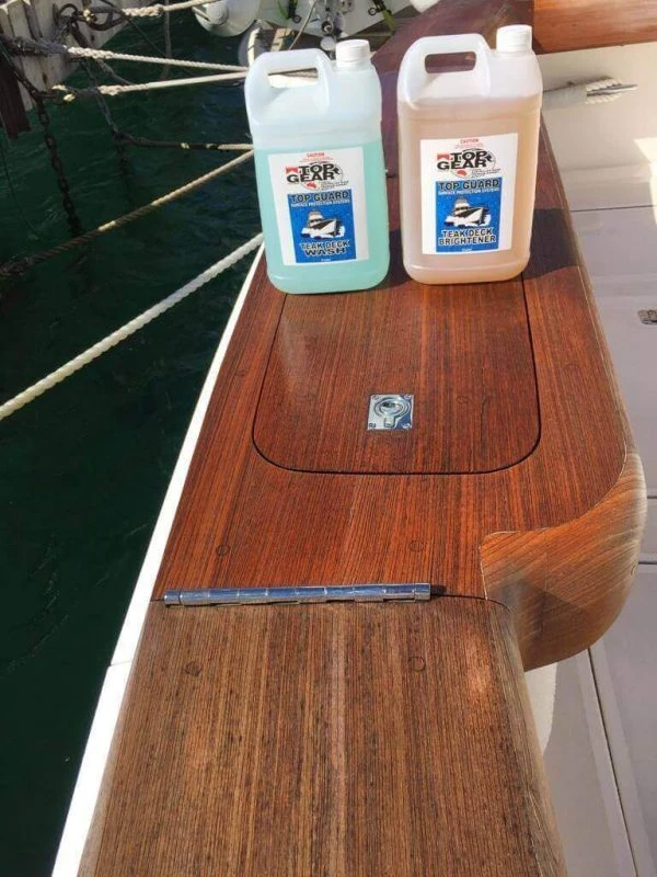 Essential Reasons to Buy Boat Cleaning Products for Long-Lasting Shine