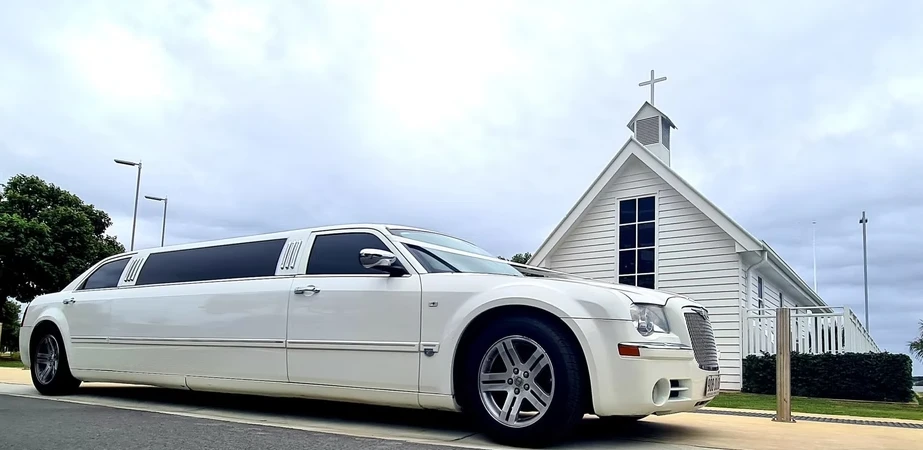 Why Stretch Limo Hire Adds Luxury to Special Events