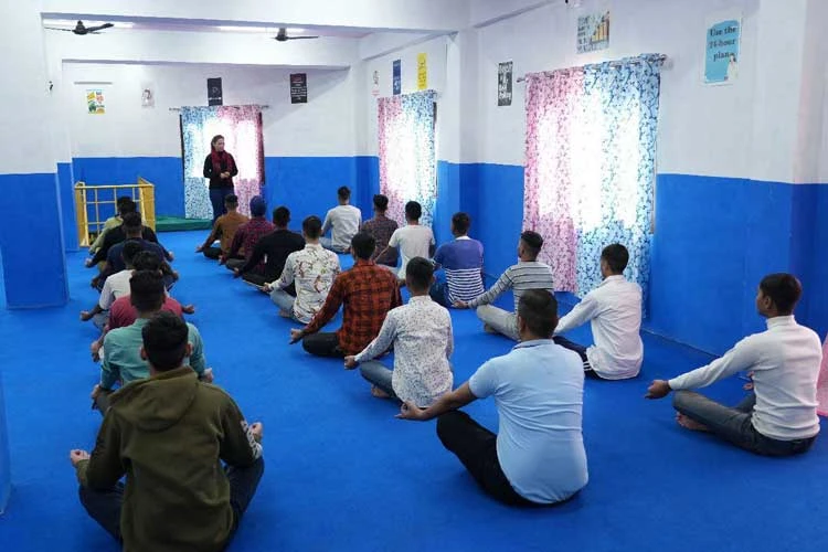 Begin a New Life at a Nasha Mukti Kendra in Kathua