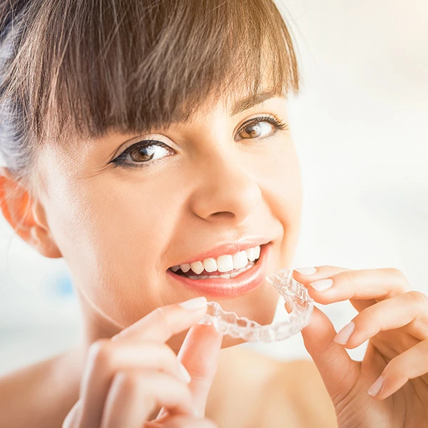 Why Invisalign Teeth Aligners Are Becoming the First Choice for Adults