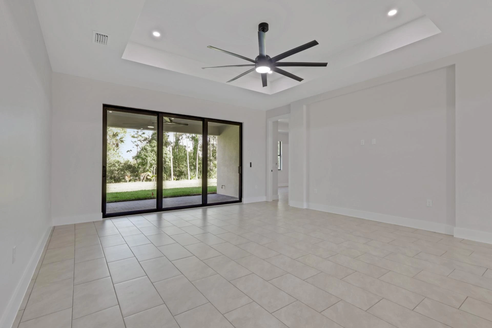 Simple Reasons to Hire Cape Coral Builders for Your Project