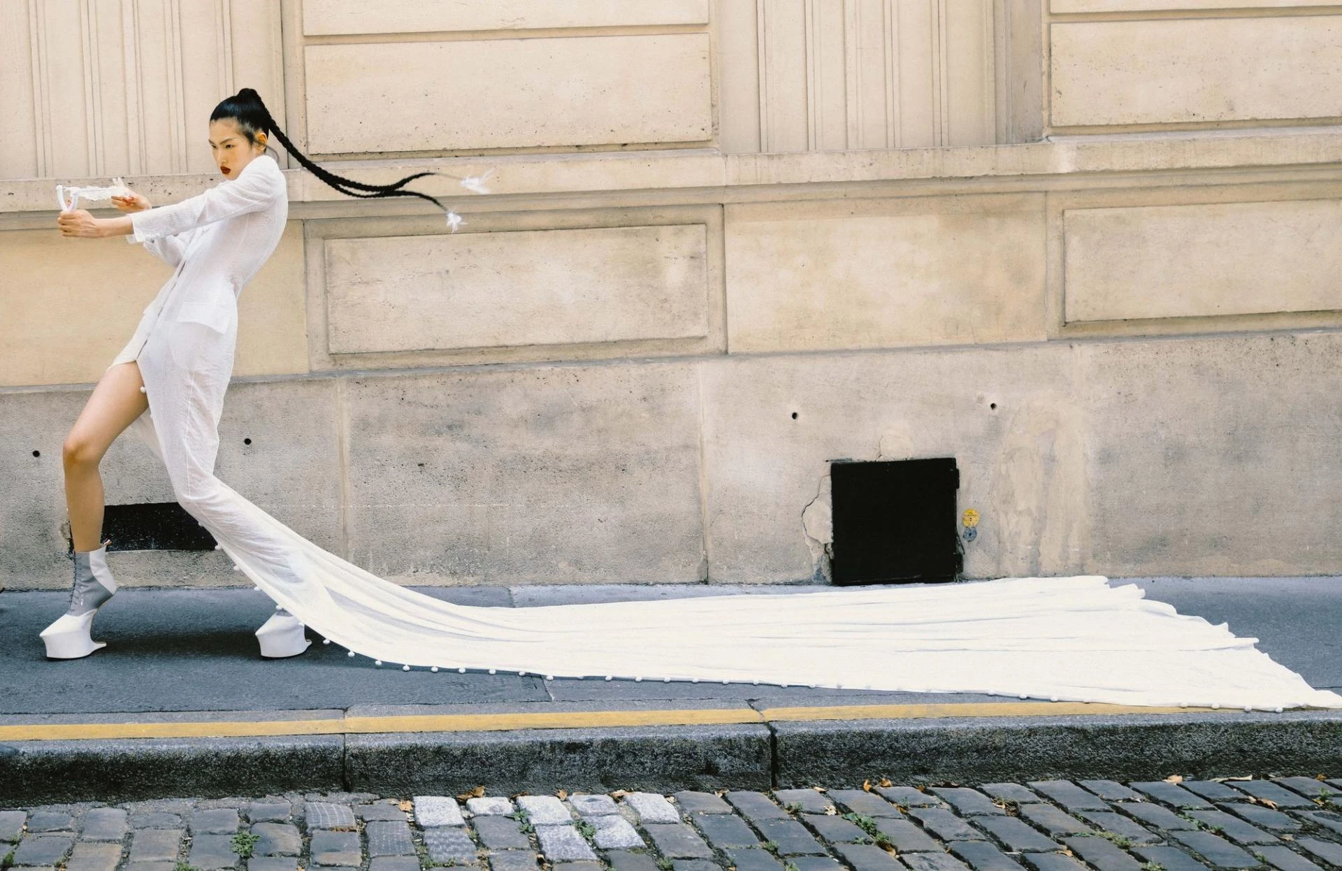 How Production Agencies Handle Last Minute Talent Changes