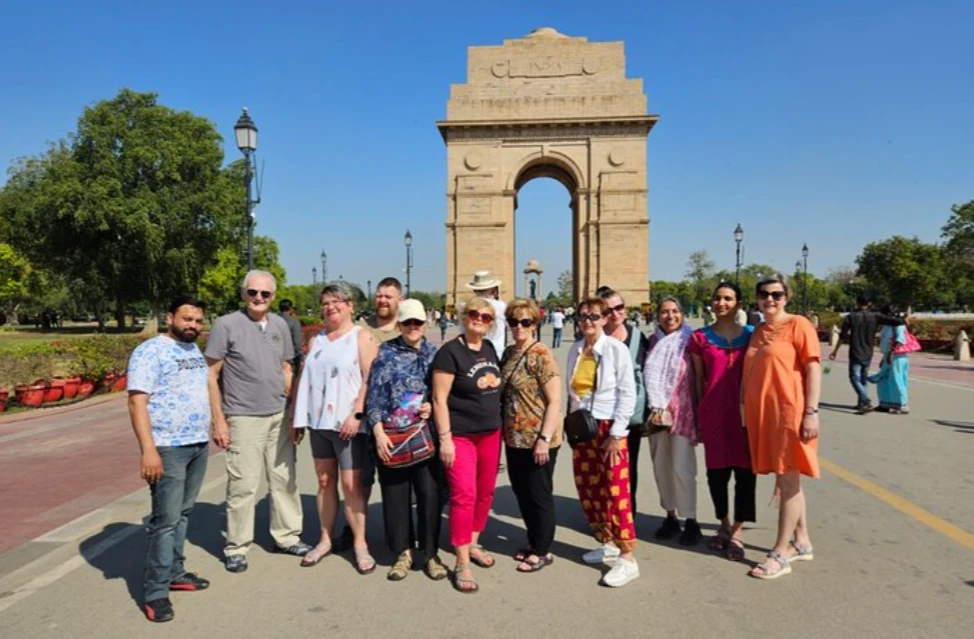 Explore the Capital Comfortably with a One Day Delhi Tour by Car