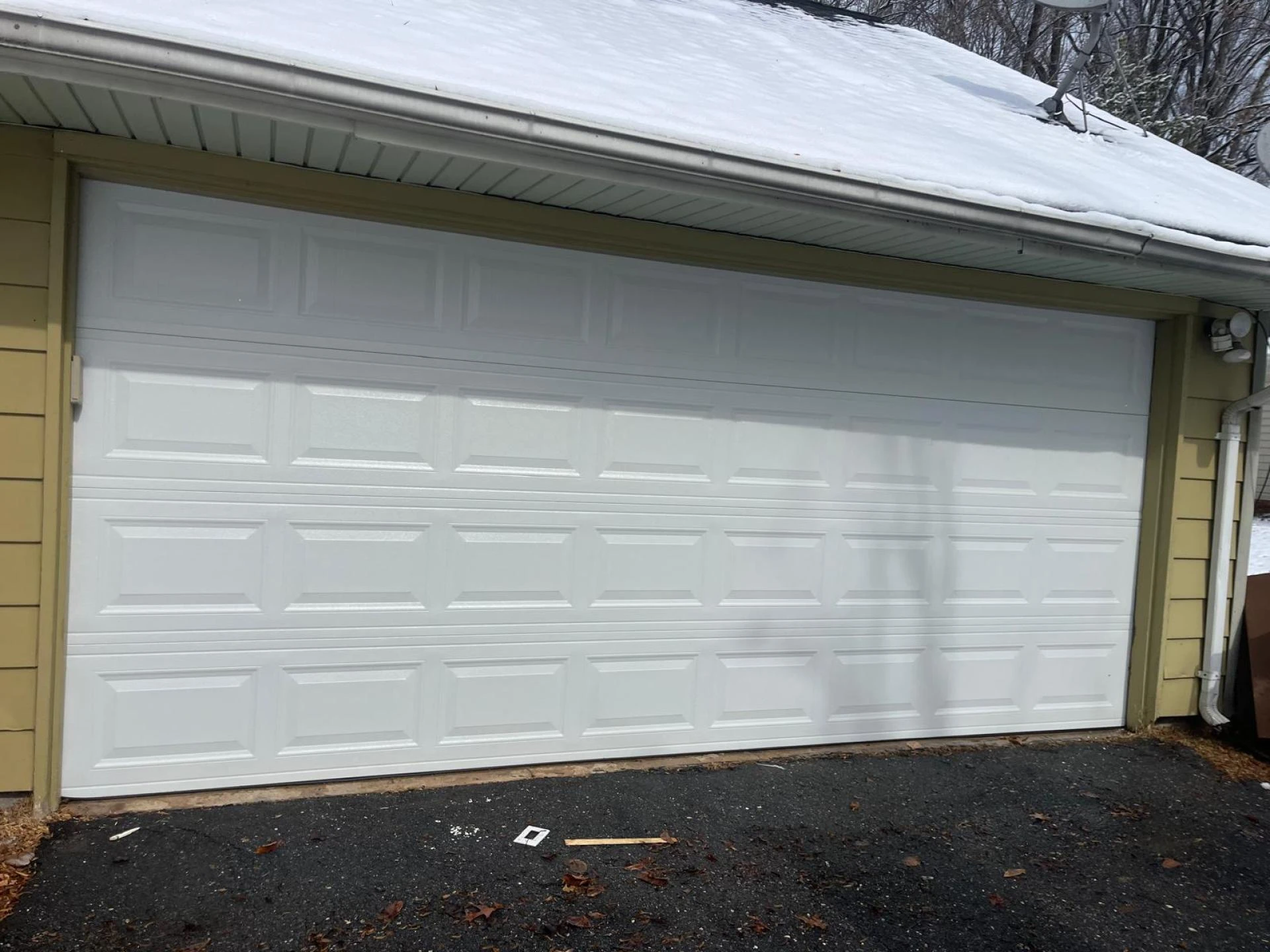 How to Choose the Best Garage Door Repair Service in Gaithersburg MD