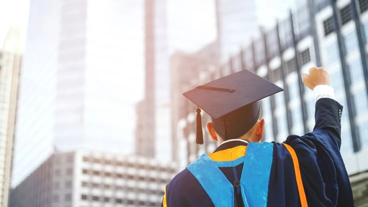 Best PG Diplomas for Career Switchers