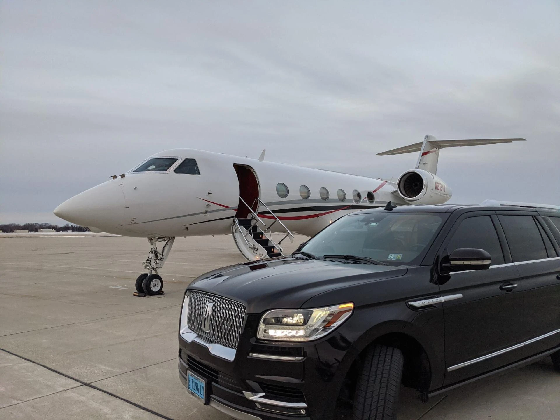 Experience Comfort and Style with Airport Limousine Toronto