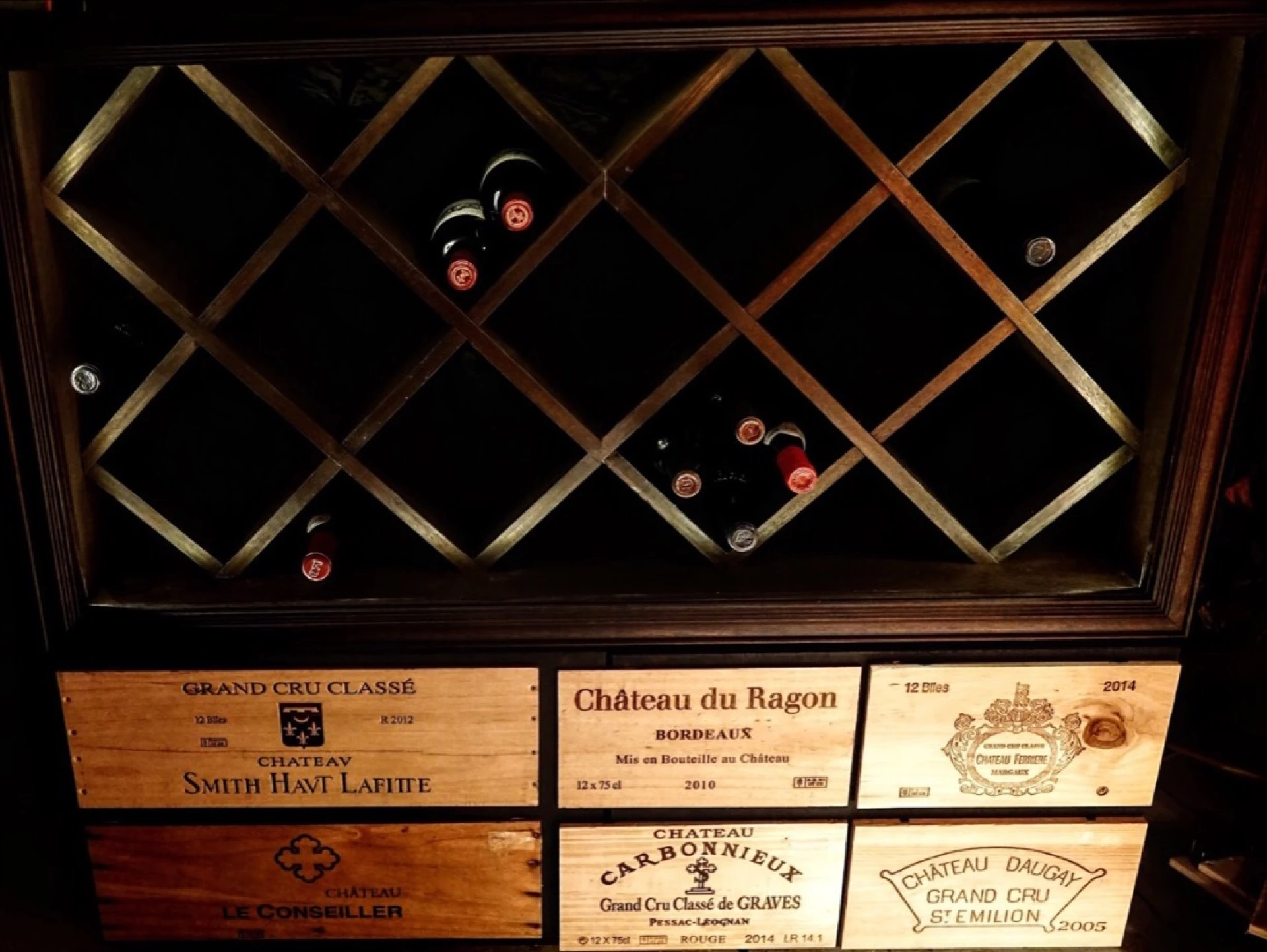 How Proper Wine Storage Protects Your Collection Through Chicago’s Changing Seasons