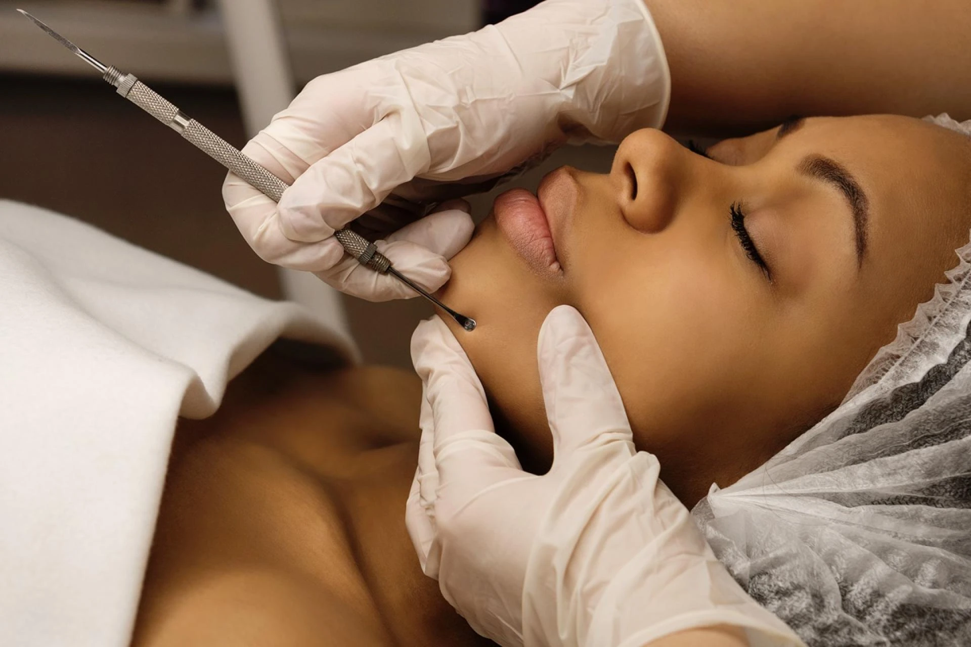 You Walk Onto Your Beauty School Campus: What Can You Expect?