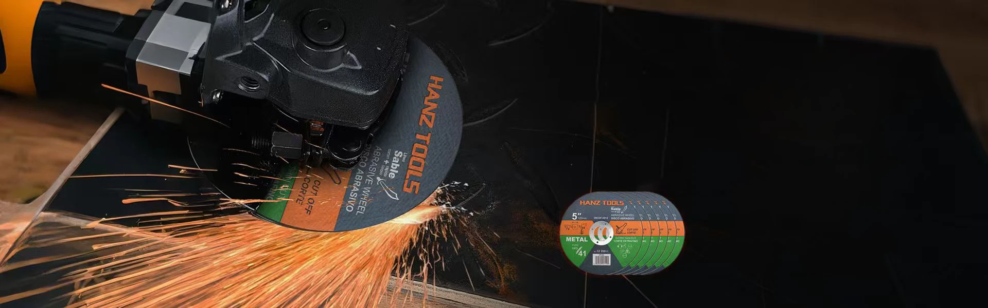 How to Choose a Reliable Online Tool Store for Automotive Tools and Ladders