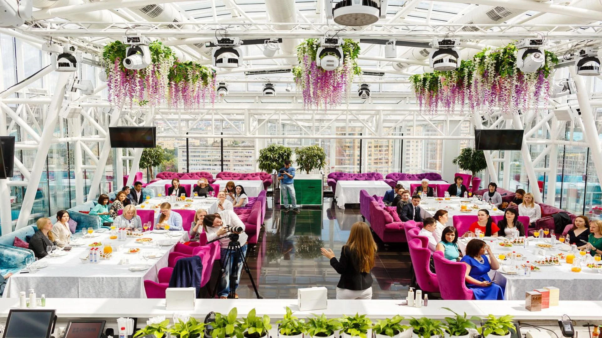 Exploring the Best Banquet Halls in Ghaziabad for Memorable Celebrations