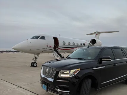 Luxury Executive Chauffeur and Airport Limousine Service