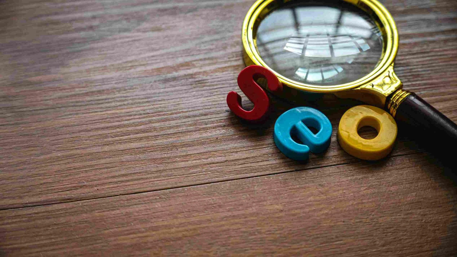 What Is E-E-A-T in SEO and How Can Canadian Businesses Use It to Rank Higher?