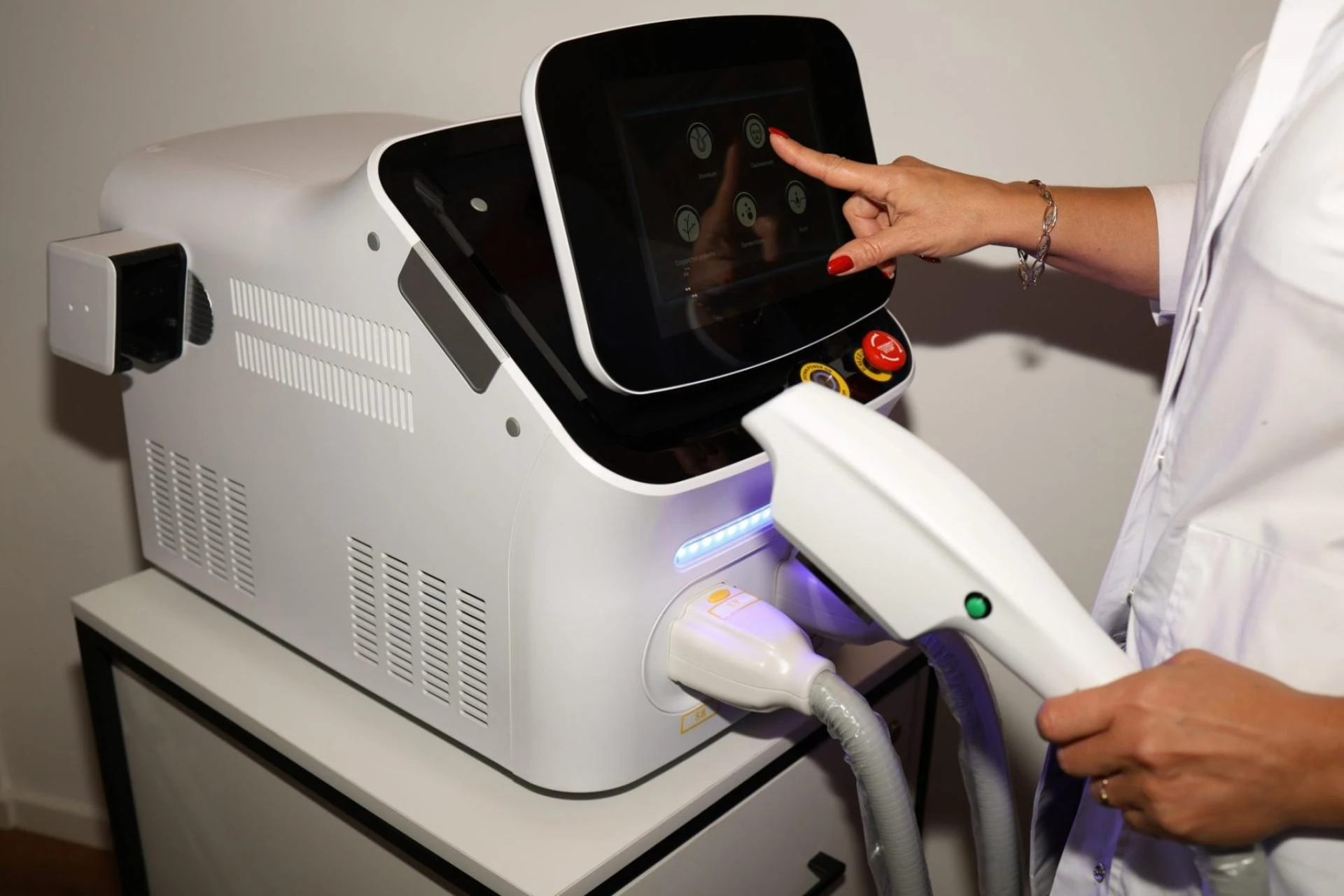 Buy Med Spa Lasers: A Keen Speculation for Developing Tasteful Practices