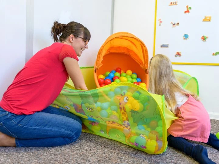 How Child Development Specialists Help Kids Overcome Everyday Challenges