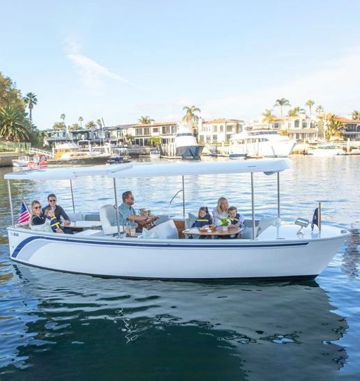 Spend Time On the Water with an Easy-To-Book Boat Rental Service!
