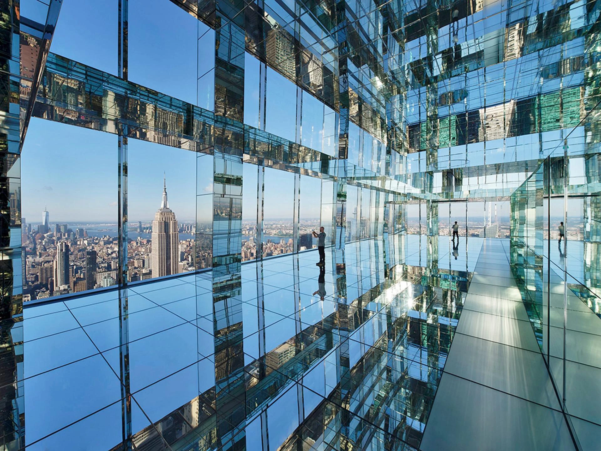 Seasonal Shifts in City Views: A SUMMIT One Vanderbilt Case Study