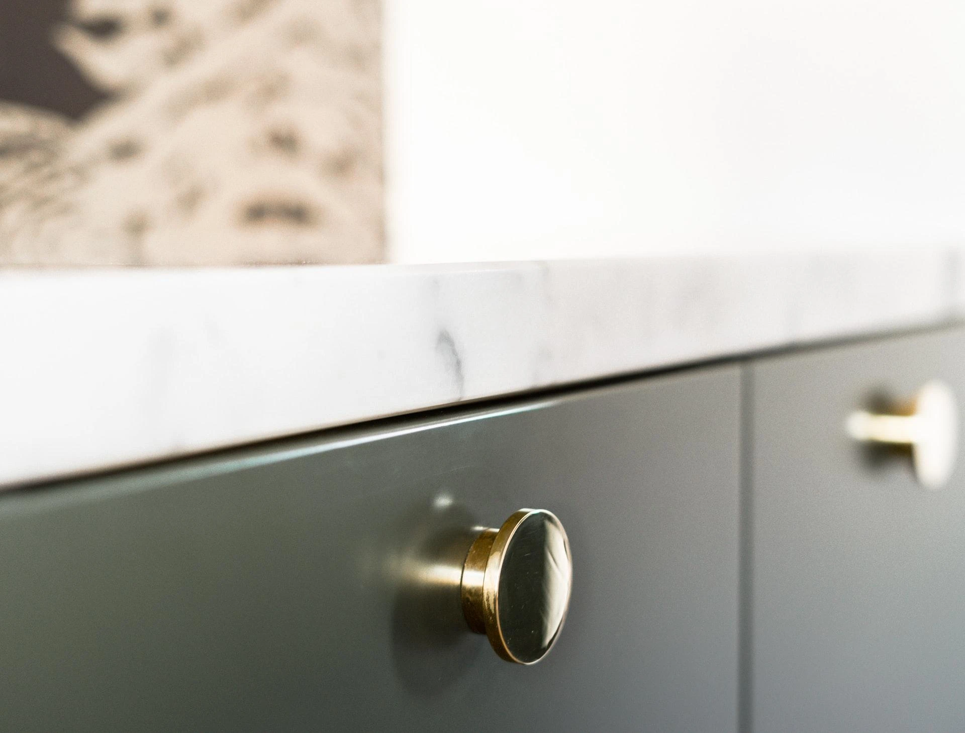 Drawer Knobs That Redesign Furniture Without Renovation