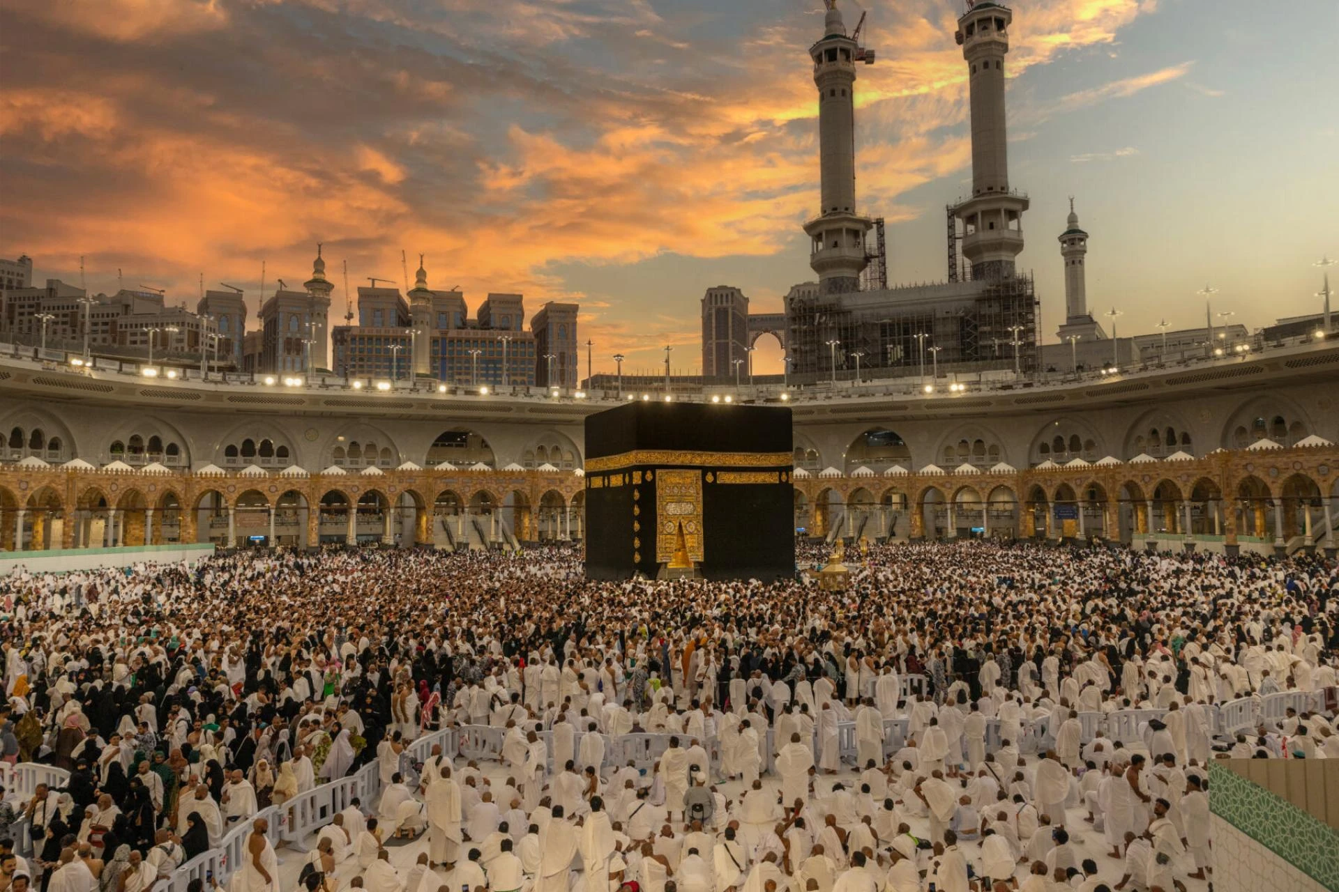 Discover Affordable All Inclusive Umrah Packages from UK That Save You Money