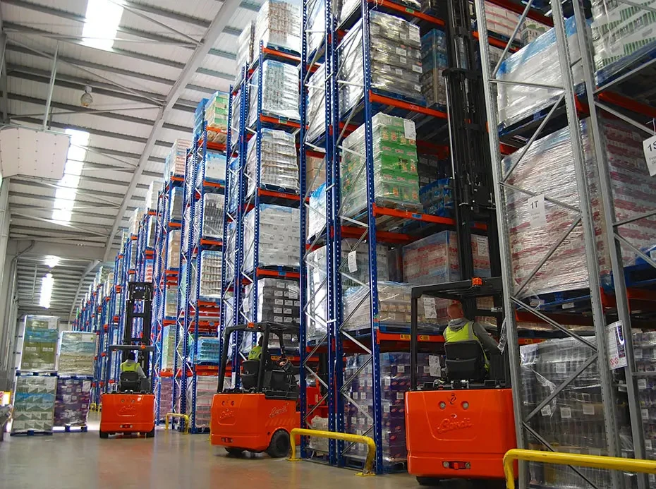 VNA Forklift: A Smarter, Safer, and Space-saving Warehouse Solution!