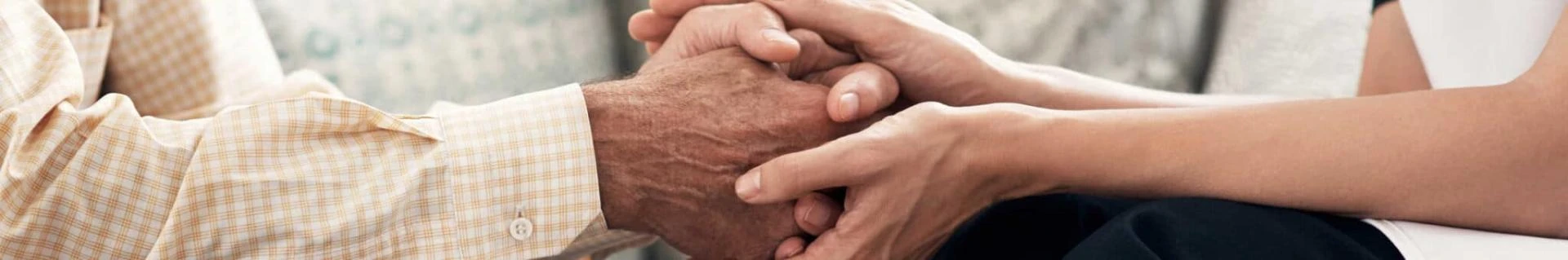 How Family Care Programs and Care Giver Support Groups Can Help Keep Aging Loved Ones At Home