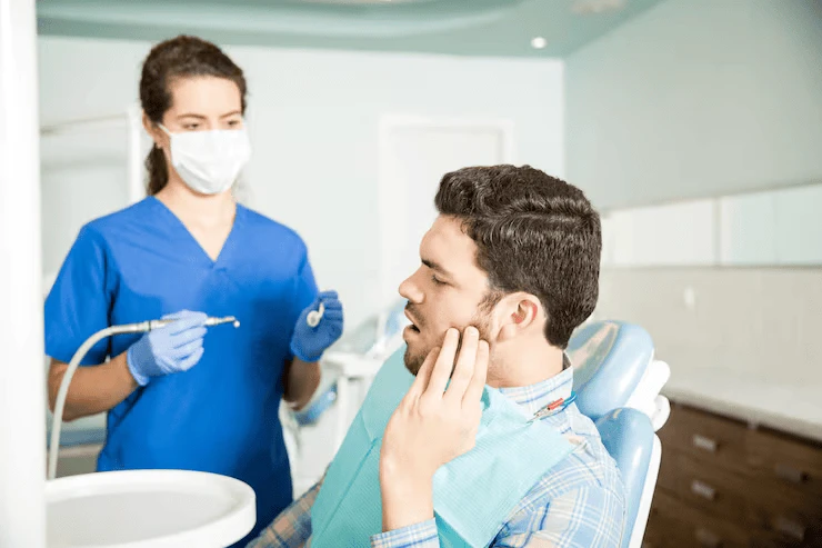 Emergency Dental Clinic in Toronto: Pain Relief on the Same Day