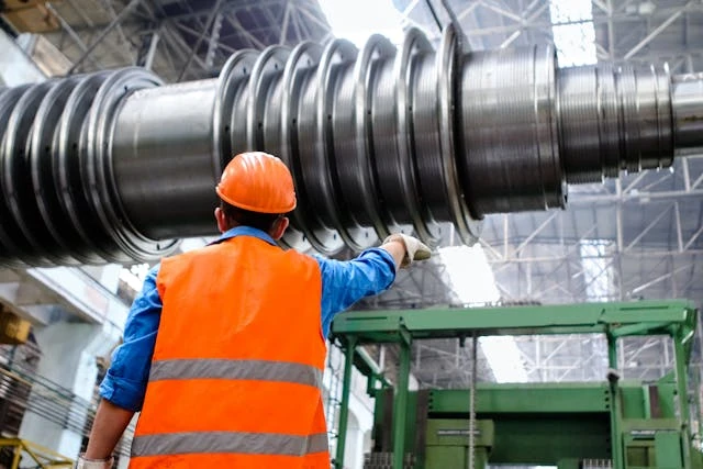 Industrial Services Company: Supporting Complex Projects with Expertise and Precision