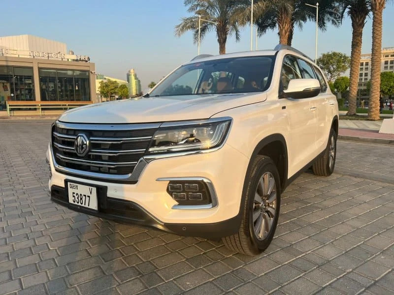 Discover Dubai with Car Rental in Barsha – Easy & Reliable