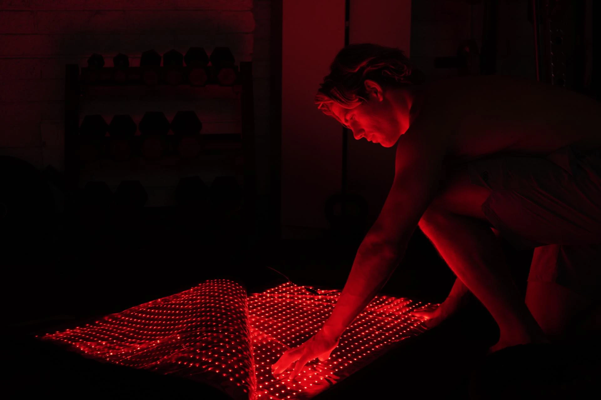 How Red Light Therapy Affects Skin, Muscles, and Joints