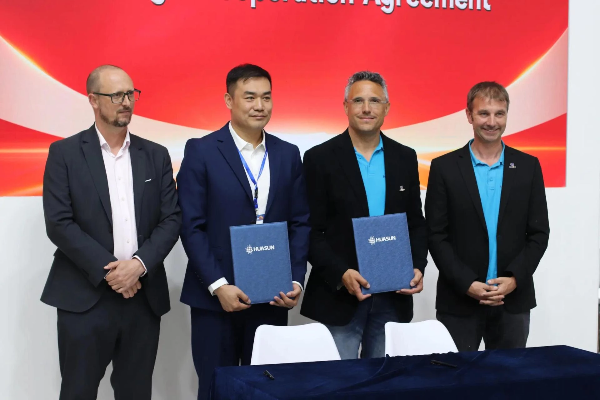 Huasun Energy and Next2Sun Enter Exclusive Partnership for Vertical Bifacial PV in Europe