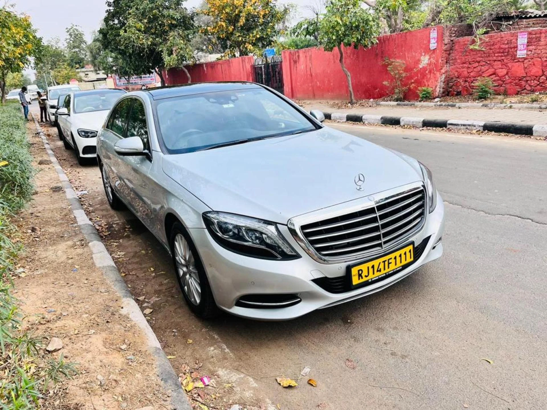Mercedes Bridal Car Rental Jaipur for Grand Wedding Entry
